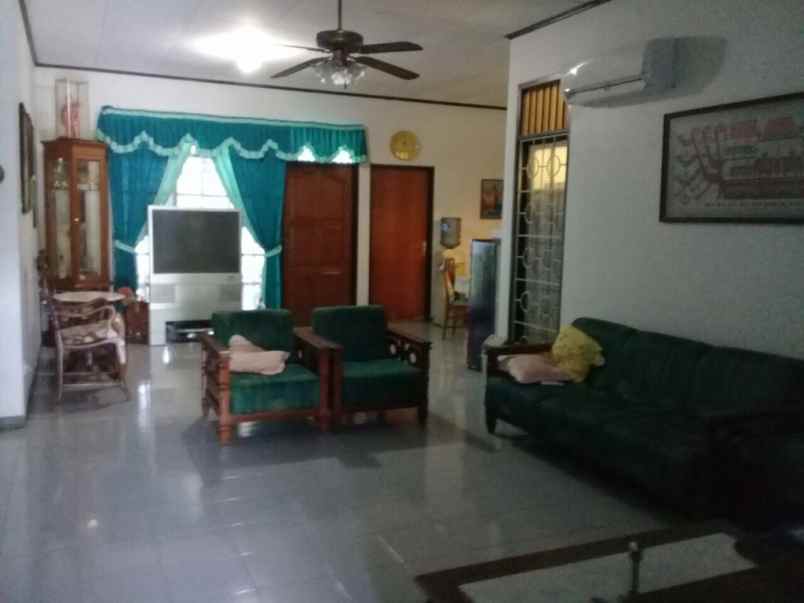 dijual rumah banyumanik