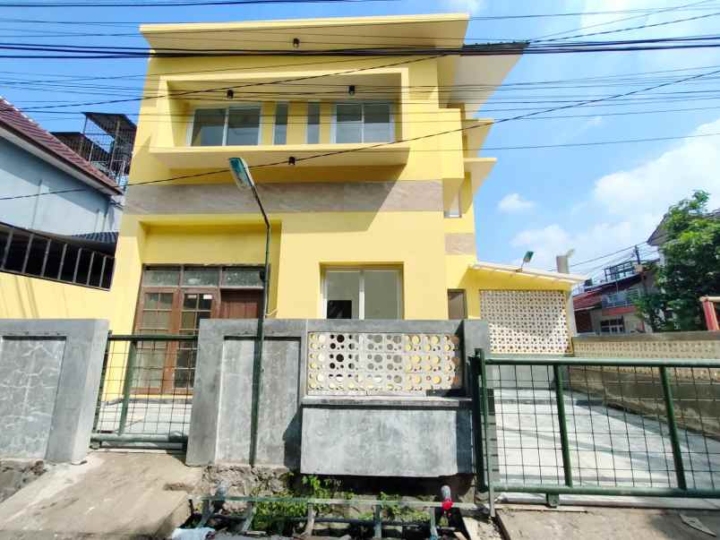 dijual rumah baru di taman kopo indah 1