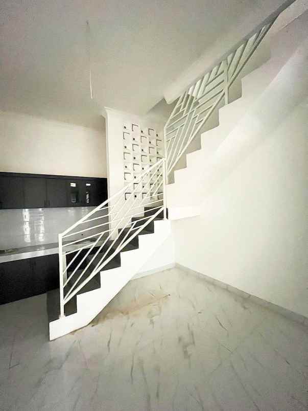 dijual rumah batu ampar