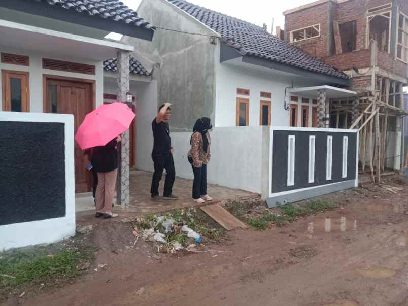 dijual rumah bojongwaru