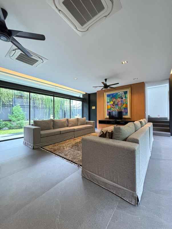 dijual rumah brawijaya kebayoran baru