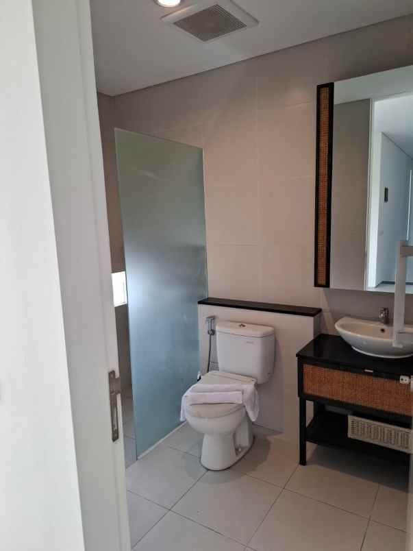 dijual rumah bukit golf international