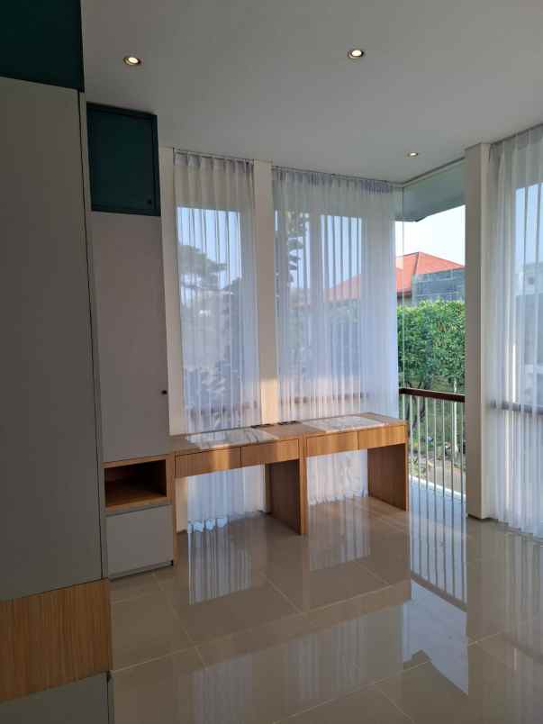 dijual rumah bukit golf international