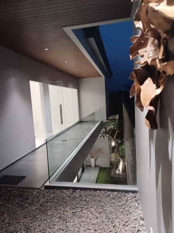 dijual rumah bukit golf mediterania