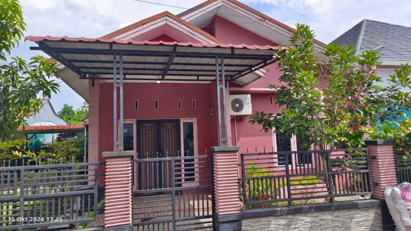 dijual rumah bulatan cantik siap huni jl taman karya