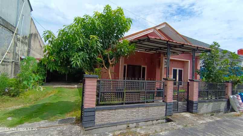 dijual rumah bulatan cantik siap huni jl taman karya