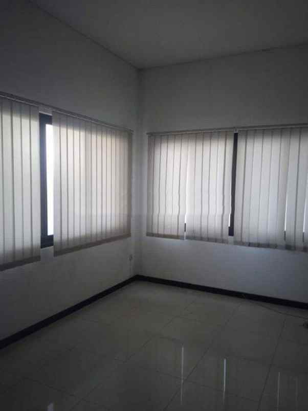 dijual rumah cabean kec semarang barat