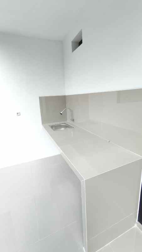 dijual rumah cemorokandang