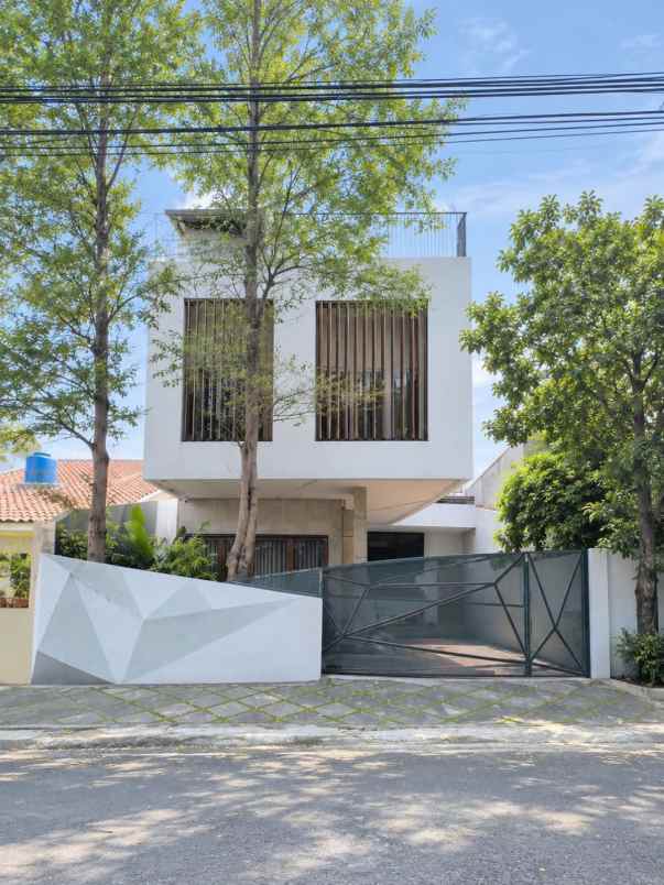 dijual rumah cempaka baru kemayaron