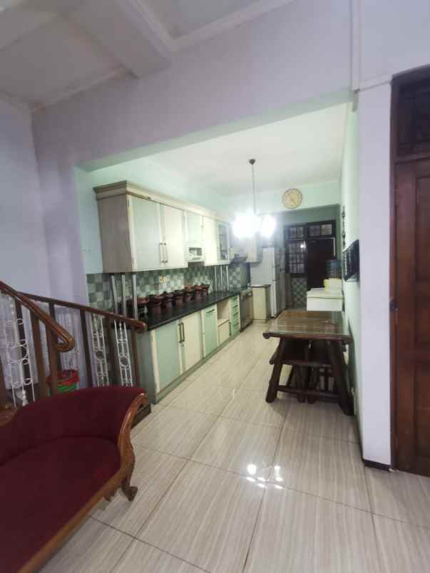 dijual rumah cempaka putih cempaka