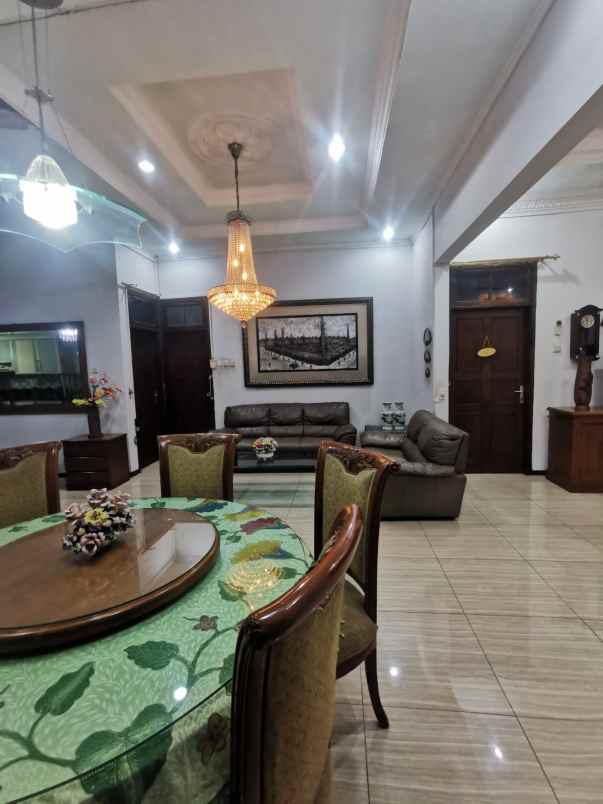 dijual rumah cempaka putih cempaka