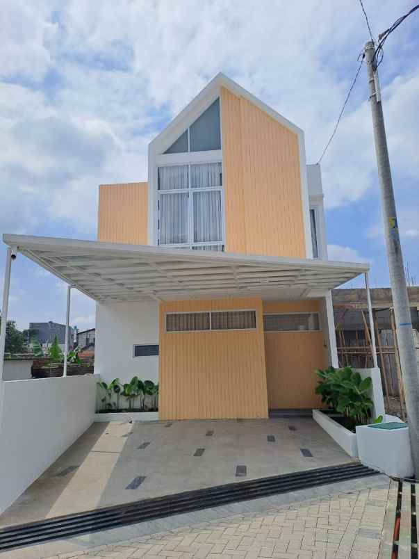 dijual rumah cicendo