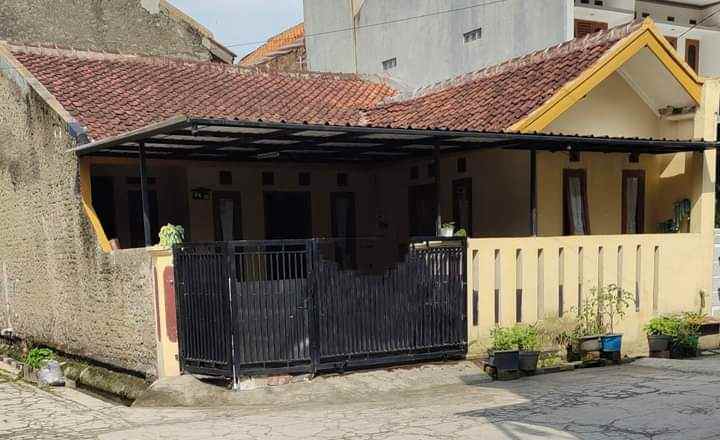 dijual rumah ciganitri