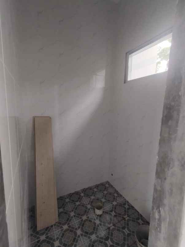 dijual rumah cijamil