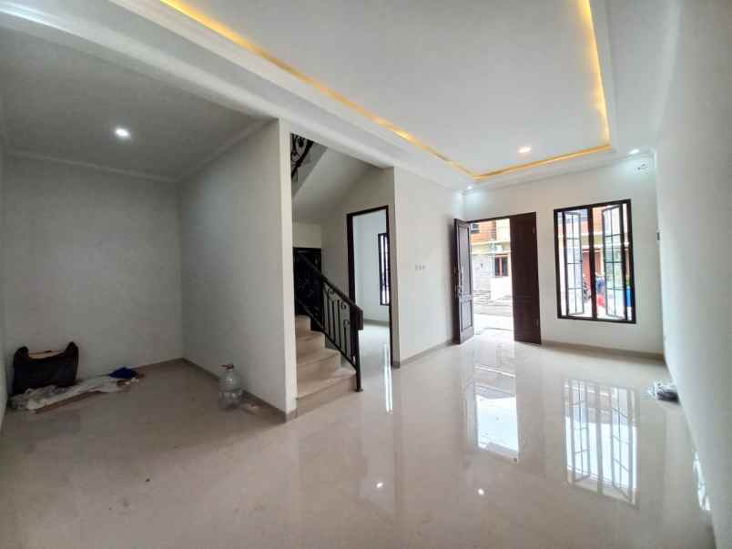 dijual rumah cilodong kota depok