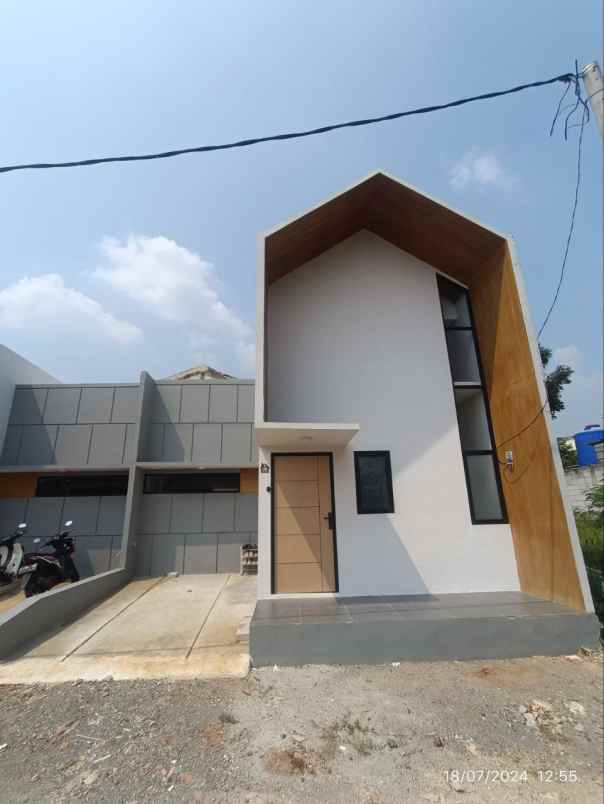 dijual rumah cimuning