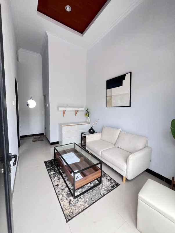 dijual rumah cimuning