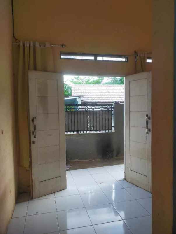 dijual rumah cipayung depok