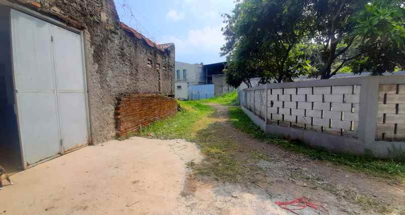 dijual rumah cisaranten indah