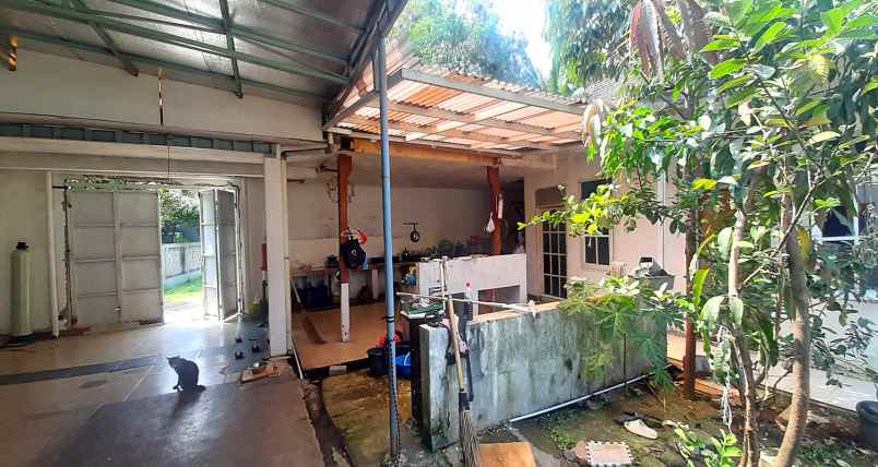 dijual rumah cisaranten indah