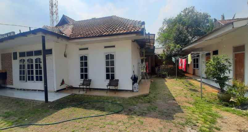 dijual rumah cisaranten indah