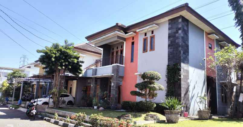 dijual rumah cisaranten kulon