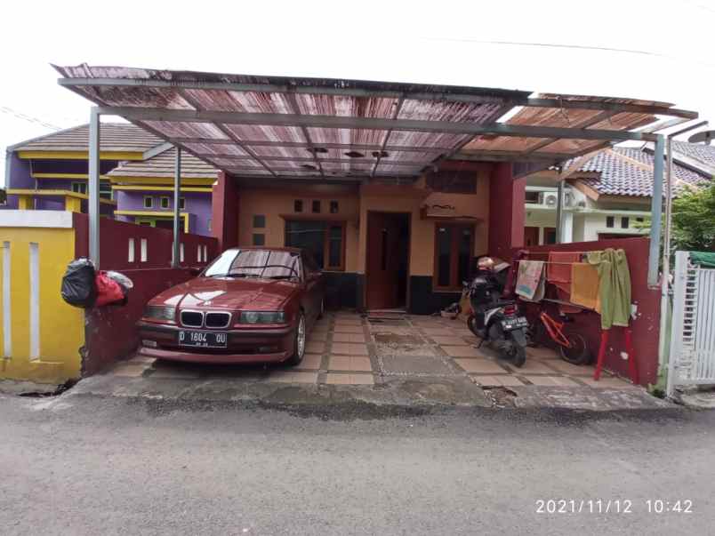 dijual rumah cisaranten kulon