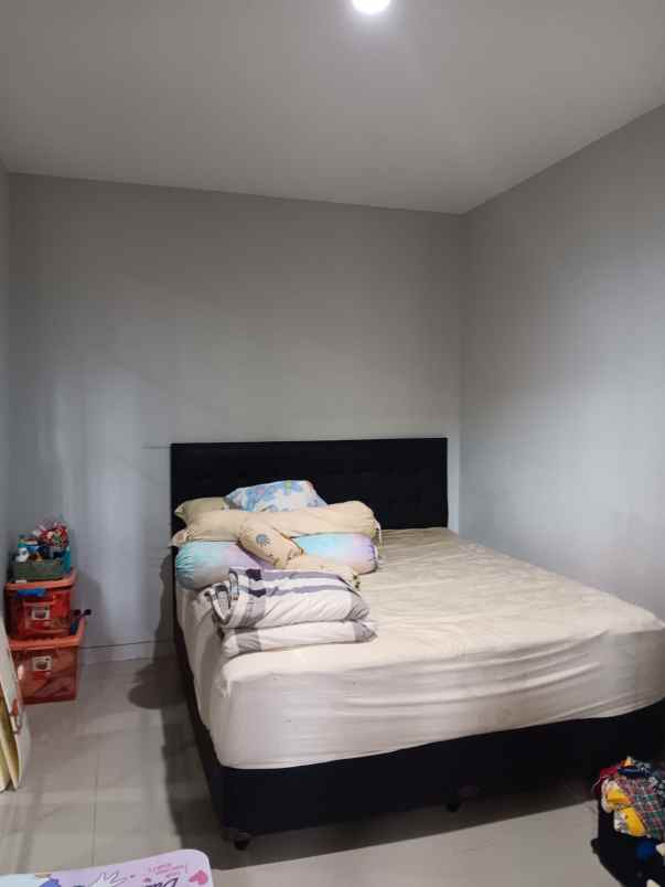 dijual rumah citra grand