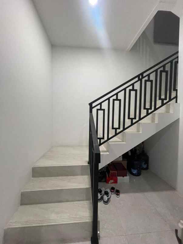 dijual rumah citraland cibubur