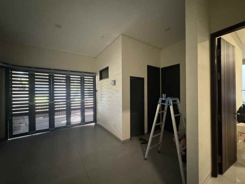 dijual rumah citraland somerset