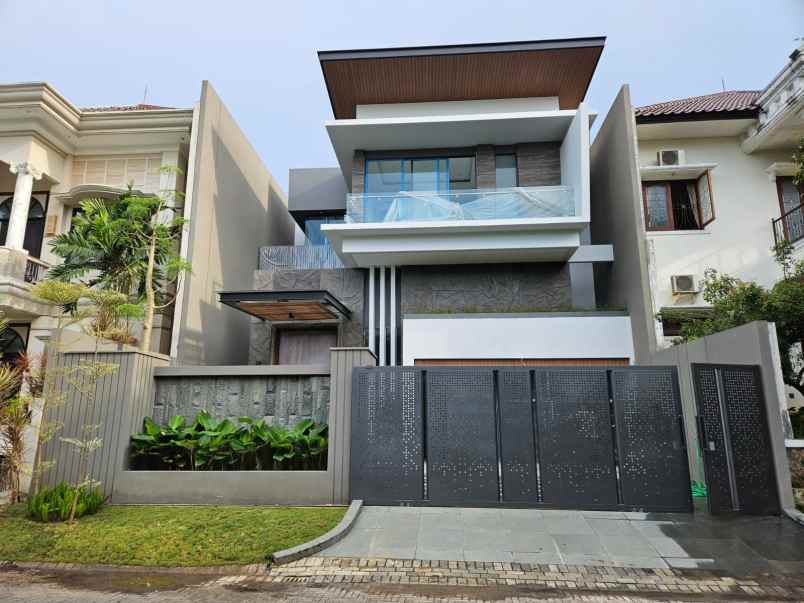 dijual rumah citraland taman golf