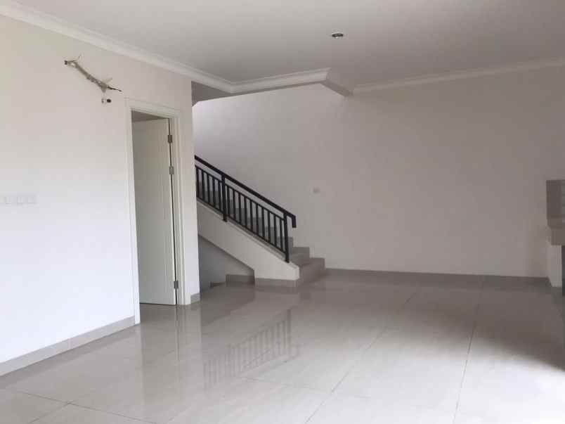 dijual rumah cluster anapuri podomoro