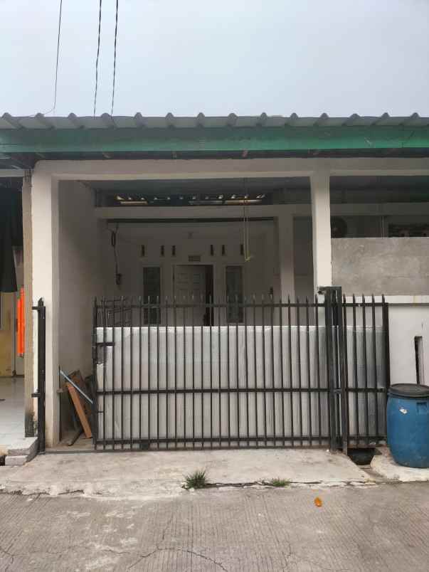 dijual rumah cluster green permata 2