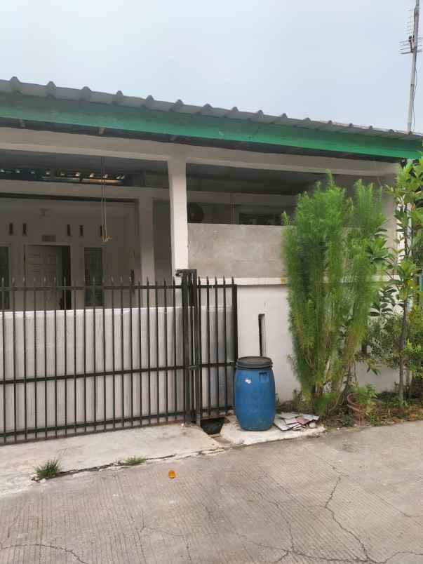 dijual rumah cluster green permata 2