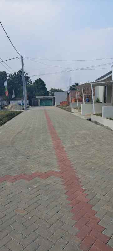 dijual rumah cluster waru selia parung