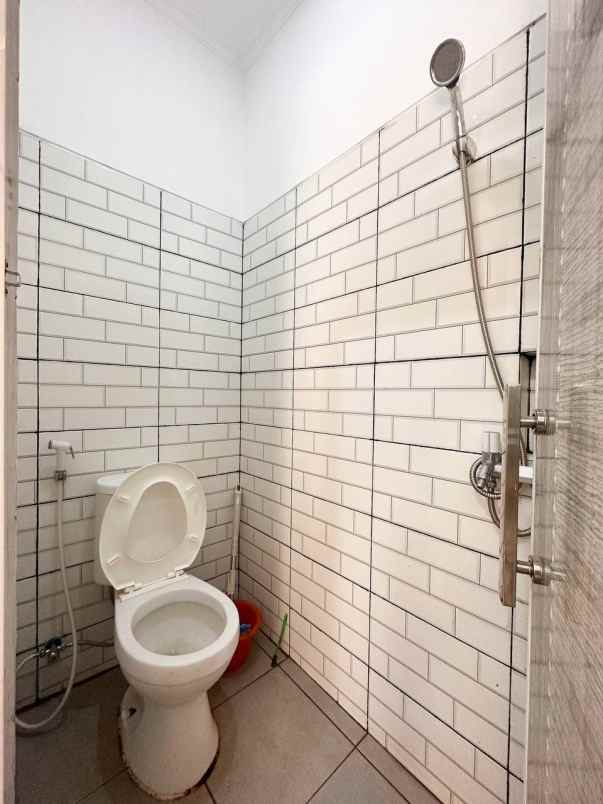 dijual rumah condet batu ampar kramatjati