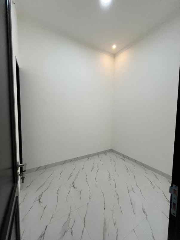 dijual rumah condet kramatjati