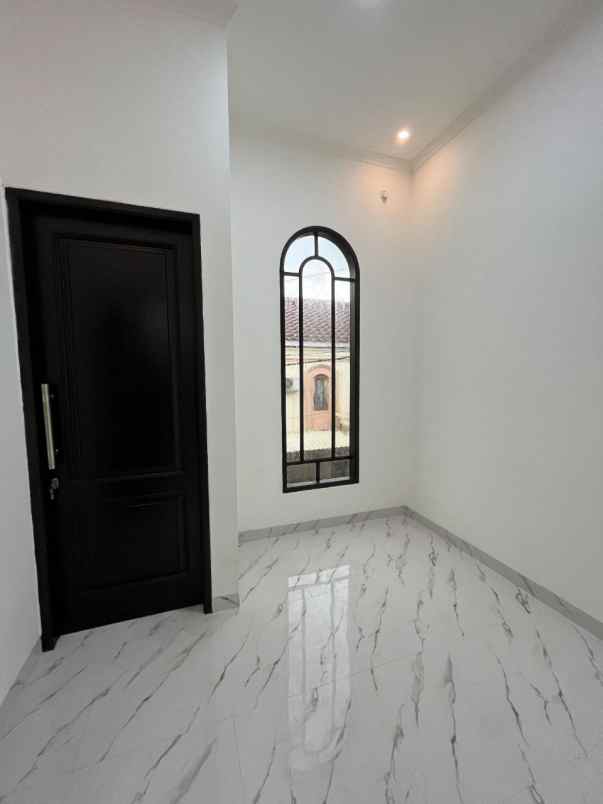 dijual rumah condet kramatjati