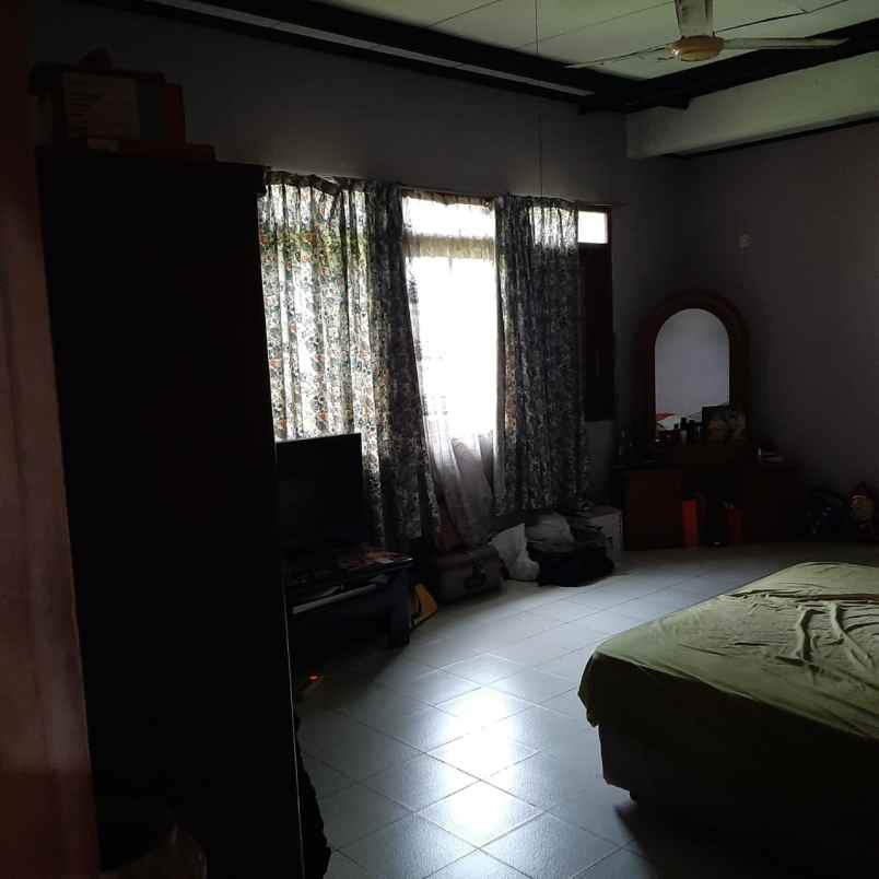 Dijual Rumah dalam Kompleks di Tebet Jakarta Selatan