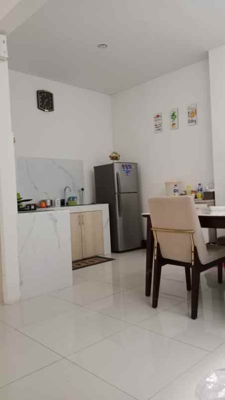dijual rumah dandelion graha natura