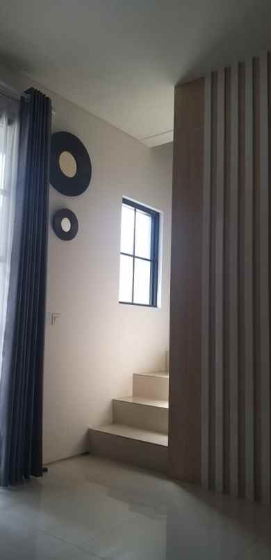 dijual rumah dandelion graha natura