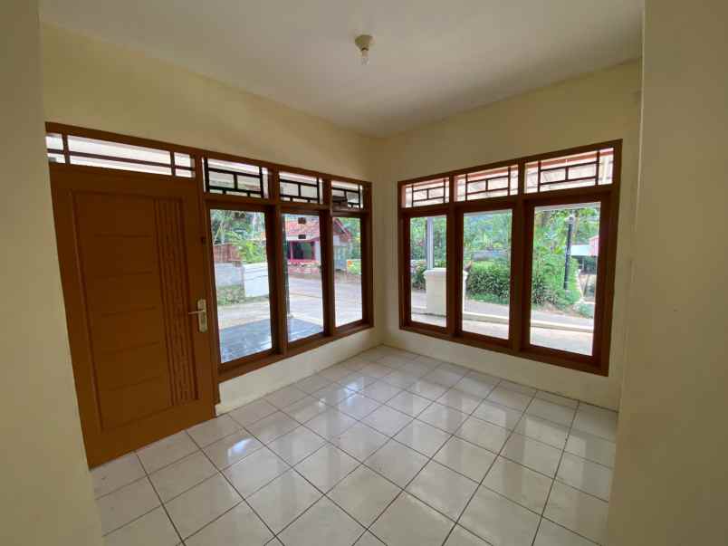 dijual rumah darangdan