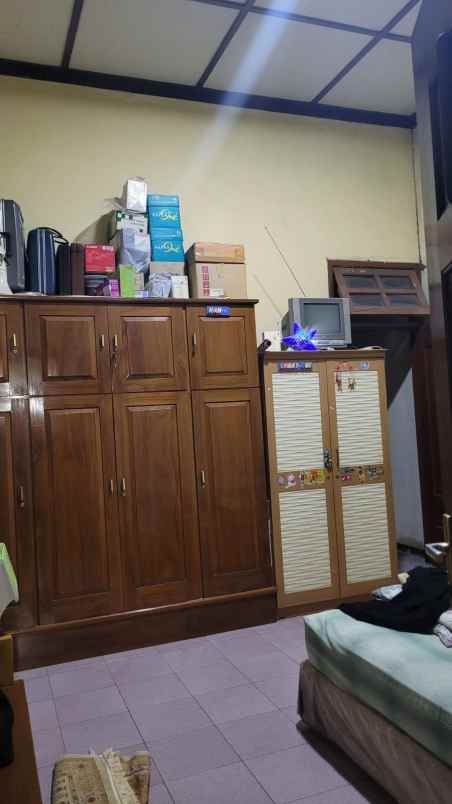 dijual rumah darmo