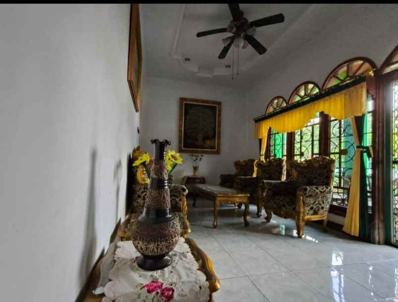 dijual rumah dekat mall di duta harapan bekasi utara