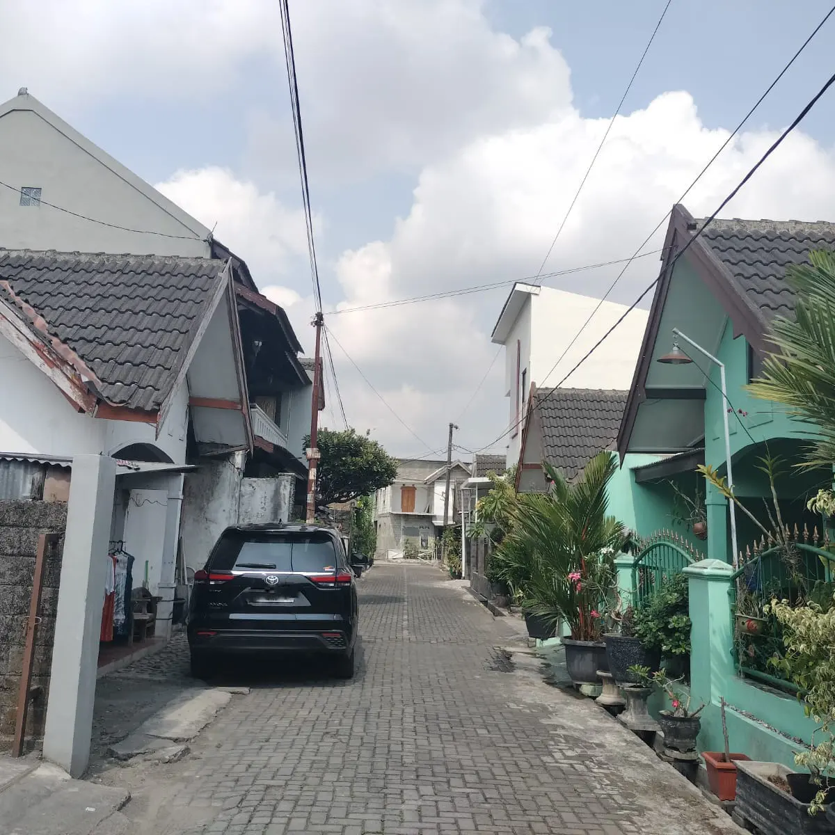 dijual rumah dekat sekolah budi mulia