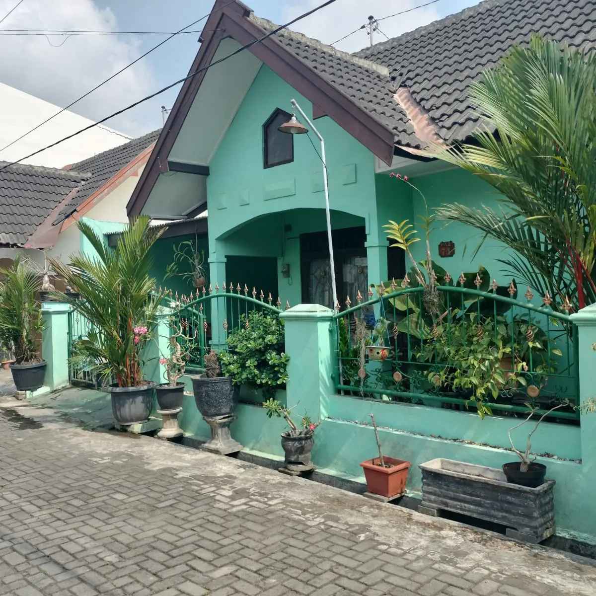 dijual rumah dekat sekolah budi mulia