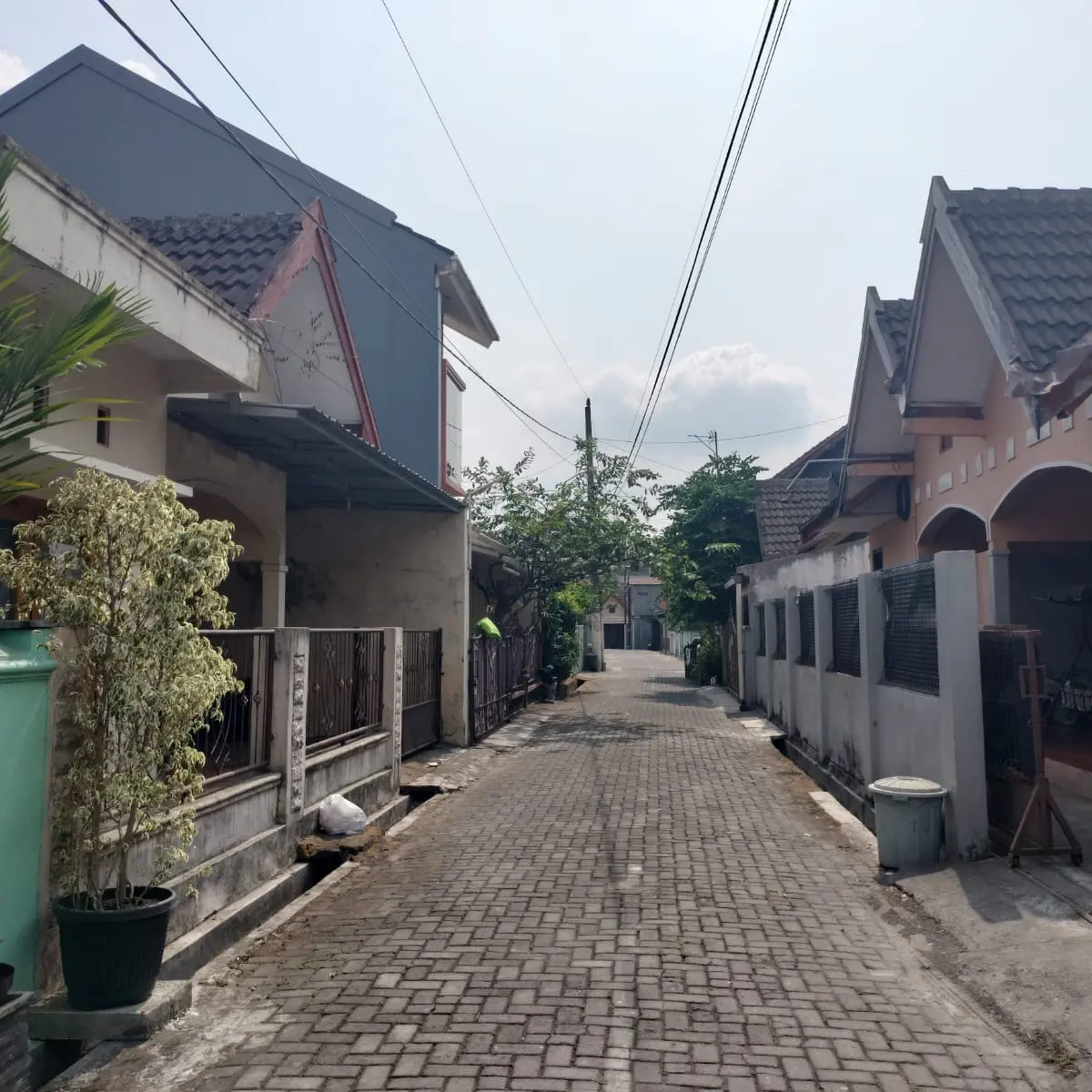 dijual rumah dekat sekolah budi mulia