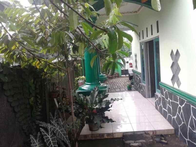 dijual rumah dekat superindo dan spbu