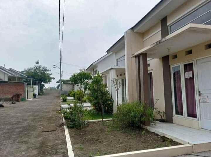 dijual rumah depan polres mojosari