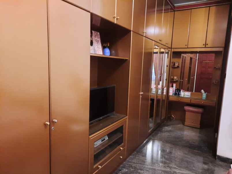 dijual rumah di cempaka putih tengah